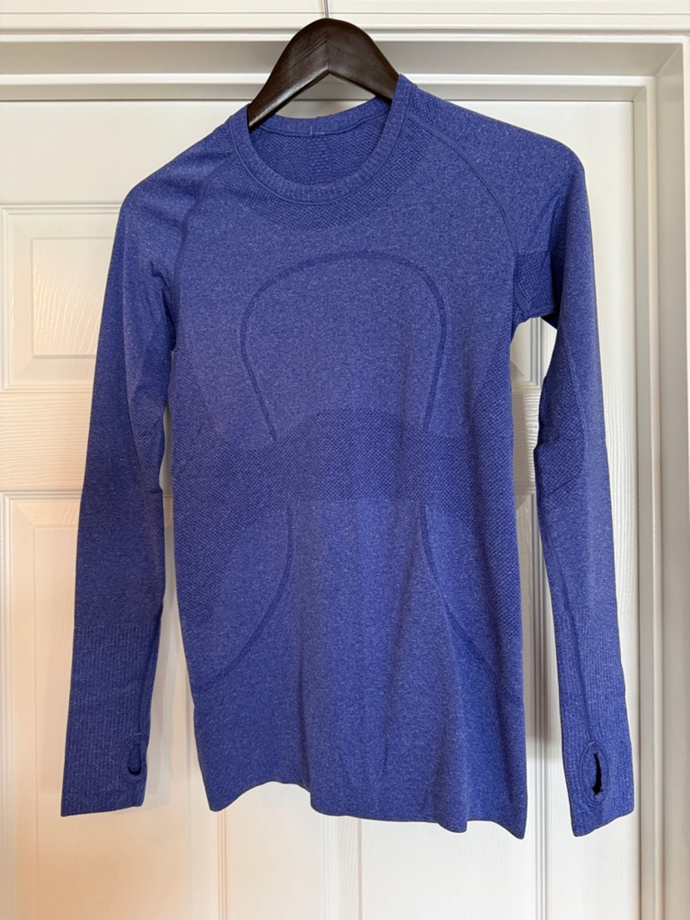 lululemon athletica Long Sleeve Seamless Top in Royal Blue